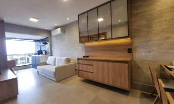 Imagem 4: Quarto e sala finamente decorado no Salvador Prime andar altíssimo