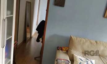 Imagem 2: Ótimo apartamento 2 dormitórios de fundos, com garagem, bairro Cavalhada-Porto Alegre