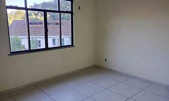 Imagem 6: Imóvel para aluguel com 81 metros quadrados com 2 quartos em Bingen - Petrópolis - RJ