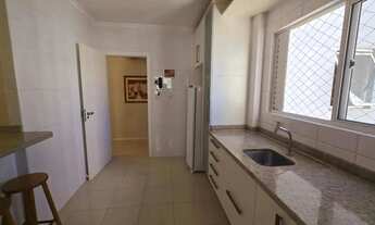 Imagem 5: Apartamento quadra mar com 2 dormitórios sendo 1 suíte e 1 vaga em Balneário Camboriú/SC