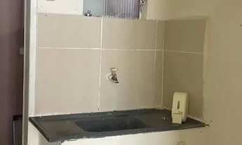 Imagem 2: CASA A POUCOS METROS DA ESTAÇÃO DE METRÔ