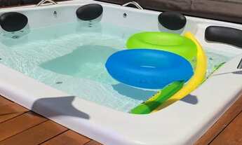 Imagem 2: Cobertura duplex mobiliada com área de lazer privativa à 300 do mar do Bessa