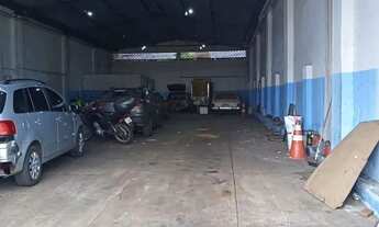 Imagem 2: Galpão à venda, 296 m² por R$ 700.000,00 - Vila São Cristóvão - Uberaba/MG