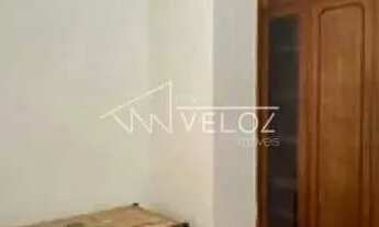 Imagem 2: Kitnet/Conjugado : / Residencial / Glória