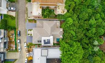 Imagem 4: Casa em Condomínio, 05 Suítes, 06 Vagas, Piscina, Butiatuvinha, Curitiba