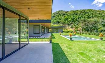 Imagem: Casa com 4 quartos em Secretário, Petrópolis