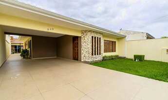 Imagem: Casa à Venda no Capão da Imbuia 4 Quartos