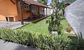 Imagem: Casa de rua disponível para locação anual