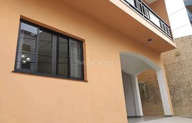 Imagem 3: Casa Linear com 4 quartos sendo 1 suíte, área externa, mais Edícula completa a venda no Ba