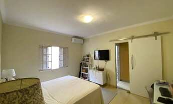 Imagem 7: Casa no Bairro Anápolis City, em rua sem saída