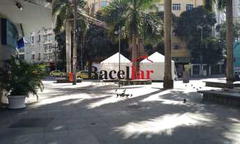 Imagem: Oportunidade. Debruçado no Largo da segunda