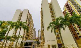 Imagem 2: Amplo apartamento de três dormitórios com suíte próximo ao Shopping Beira-mar Florianópoli