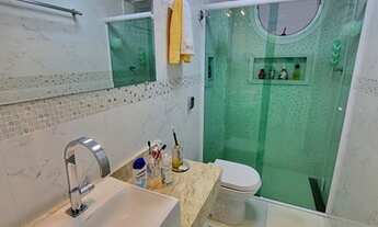 Imagem 7: Lindo apto, sacada de frente, reformado, excelente localização!