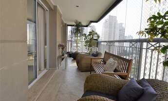 Imagem 2: Alto padrão em Moema Pássaros. 4 Suítes e 6 vagas!!!