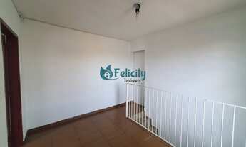 Imagem 3: Sobrado com 4 dormitórios, 1 suíte, 2 vagas, na Vila Mangalot