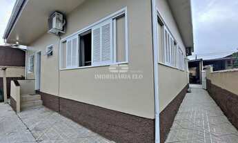 Imagem 3: Casa à venda no Centro de Imbituba em terreno de 400m²