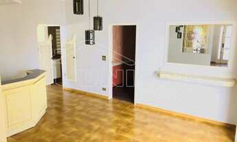 Imagem 2: A Unisol Imóveis Aluga casa com três dormitórios sendo uma suíte e três salas próximo ao