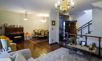 Imagem 4: Marvilhoso Sobrado!! 4 dorms , 5 vagas, ar condicionada , piscina churrasqueira e muito ma