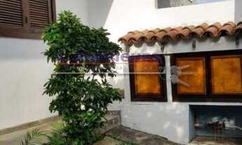 Imagem 2: Excelente casa duplex frente de rua !