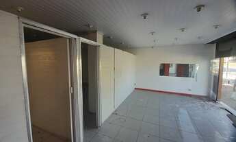 Imagem 3: Loja no Bairro Jardim Leopoldina com 60 m², 2 banheiros. Infraestrutura bairro: clube soci