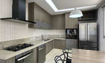 Imagem 7: Casa totalmente mobiliada com 4 amplas suítes, piscina e churrasqueira para locação e vend