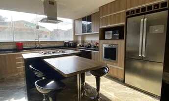 Imagem 2: Sobrado com piscina e 3 suítes, à venda no Parque Savoy City, São Paulo, SP