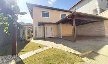 Imagem 2: Casa para venda possui 282 metros quadrados com 4 quartos em Portal da Torre - Juiz de For