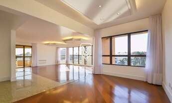 Imagem 2: Apartamento de alto padrão no Água Verde, 4 dormitórios, 3 vagas de garagem!