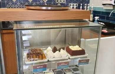 Imagem 2: Casa Comercial para Locação em Recife, Madalena, 4 dormitórios, 3 banheiros, 4 vagas