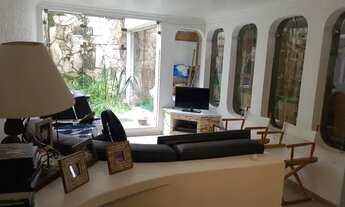 Imagem 3: Casa para venda tem 199 metros quadrados com 3 quartos