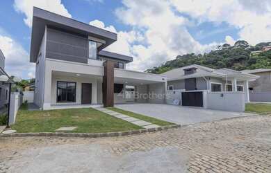 Imagem 2: Casa com 4 dormitórios à venda, 259 m² por R$ 1.600.000,00 - Albuquerque - Teresópolis/RJ