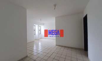 Imagem 2: Apartamento com 2 quartos para alugar no Montese - Fortaleza/CE