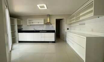 Imagem 5: Maravilhoso sobrado no Alphaville Goiás