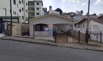Imagem 5: Casa a venda de 171 m2, 3 quartos, 10 vagas e piscina - Centro -Lindoia