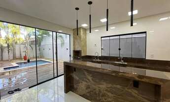 Imagem 5: CASA TÉRREA DE RUA SENADOR CANEDO Casa de Rua com 3 Quarto(s) e 4 banheiro(s) à Venda, 168