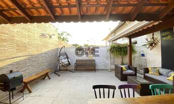 Imagem 2: Casa com 3 dormitórios, sendo 1 suíte para venda na região Granja Viana - Cotia - SP