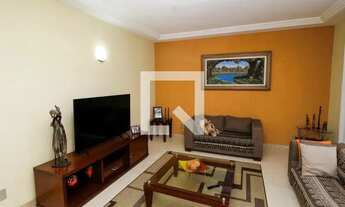 Imagem 2: Casa à Venda - Palmares, 3 Quartos, 420 m2