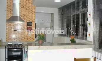 Imagem: Apartamento à venda em rua plana, próximo