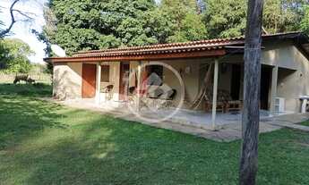 Imagem 2: Sítio Quintal do Morro PORTEIRA FECHADA -35 km do centro de Cuiabá propriedade fica aos pé