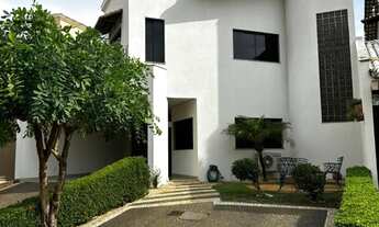 Imagem: Belíssimo sobrado em condomínio em condomínio