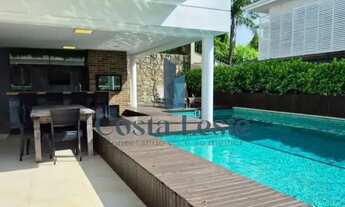 Imagem 3: Casa de Condomínio com 4 Quartos, 2 Suítes e Piscina Privativa