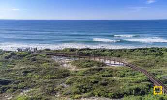 Imagem 6: Casa pé na areia no Morro das Pedras em Florianópolis SC