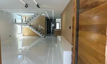 Imagem 2: Casa para venda com 530 metros quadrados com 4 quartos em condomínio no Recreio