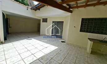 Imagem 6: Casa à venda com 3 dormitórios sendo 1 suíte e garagem coberta para 2 carros, no bairro Ja