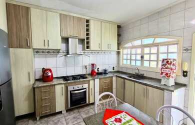 Imagem 5: Sobrado para venda com 206 metros quadrados com 3 quartos em Vila Santa Izabel - Caçapava