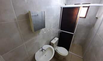 Imagem 5: Condominio com tres casas para venda .