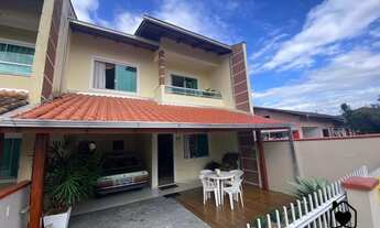 Imagem: Sobrado Geminado à venda no Vila Nova