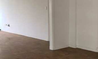 Imagem 2: Localizado em quarteirão próximo a Paulista, aquecimento central com água quente em toda á