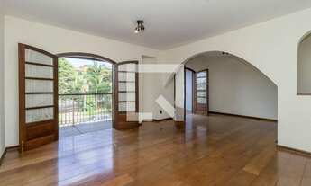 Imagem 6: Casa à Venda - Jardim Samambaia, 4 Quartos, 190 m2