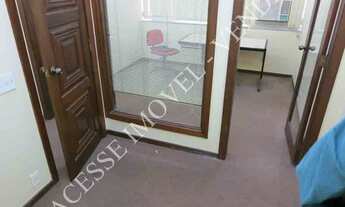 Imagem 6: Sala com 32m², reformada, em frente Estação Metrô Carioca e VLT